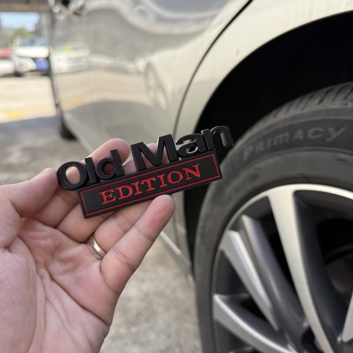 Old Man Edition Auto Embleem